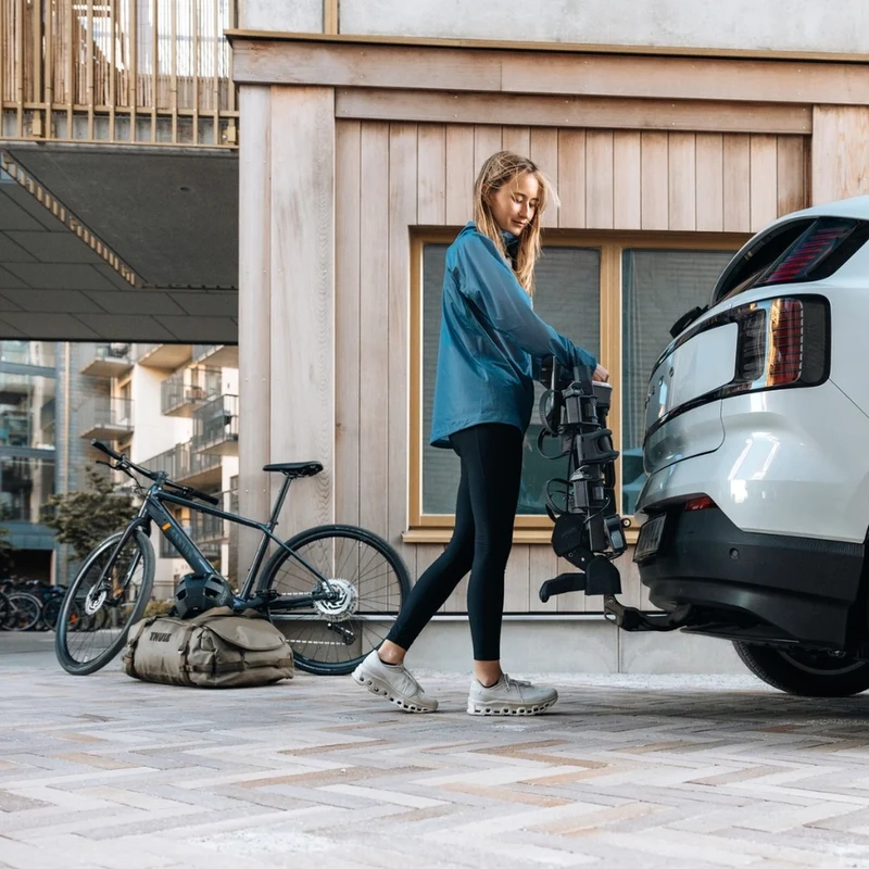 Porte-vélos sur attelage voiture relevable Thule Outpace 2 vélos