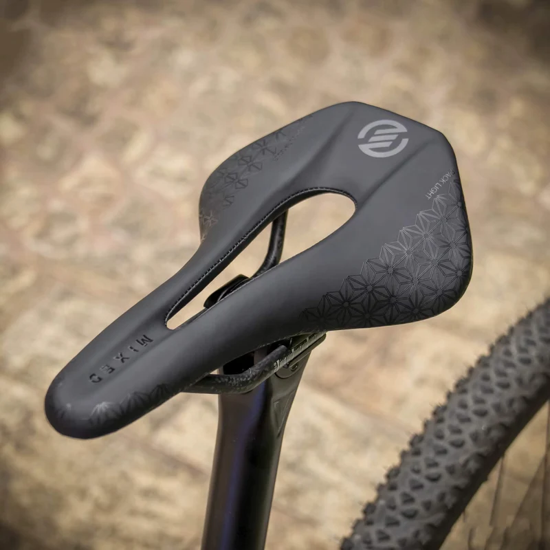 RushFit™ | Selle velo route avec confort anatomique et maintien sportif