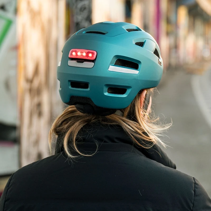 Casque vélo électrique Met E-Mob avec feu intégré