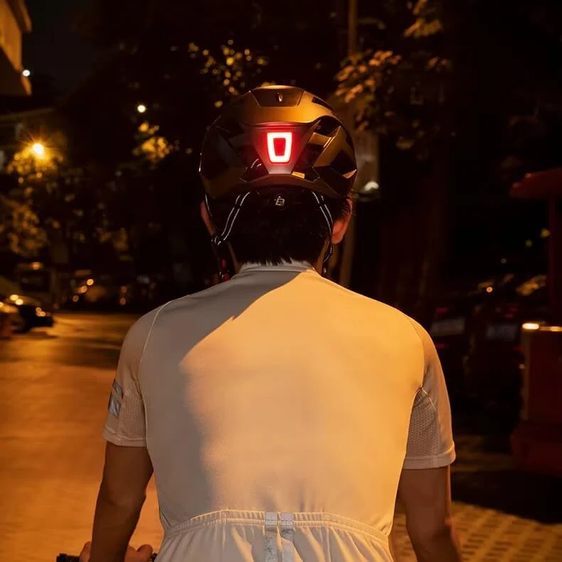 MounBikeHelmet™ | Casque velo avec lunettes magnétiques et lumière LED pour une visibilité renforcée