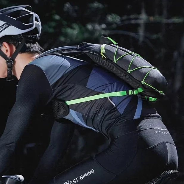 MountainVault™ | Sac a dos velo avec hydratation facile et visibilité renforcée