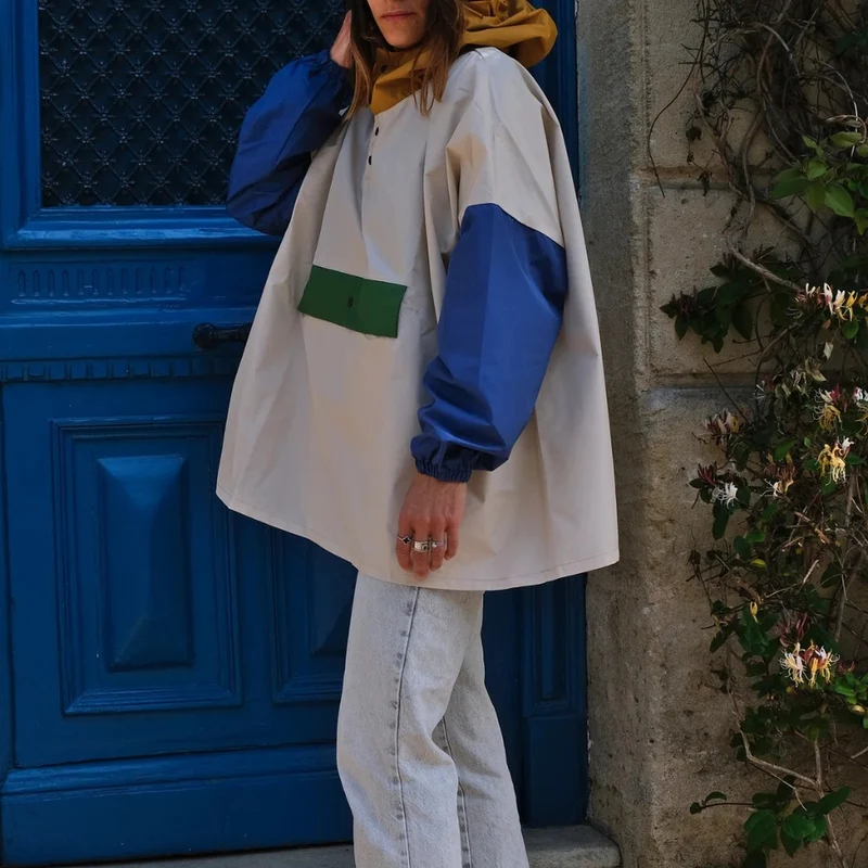 Poncho de pluie court Poule party Old School