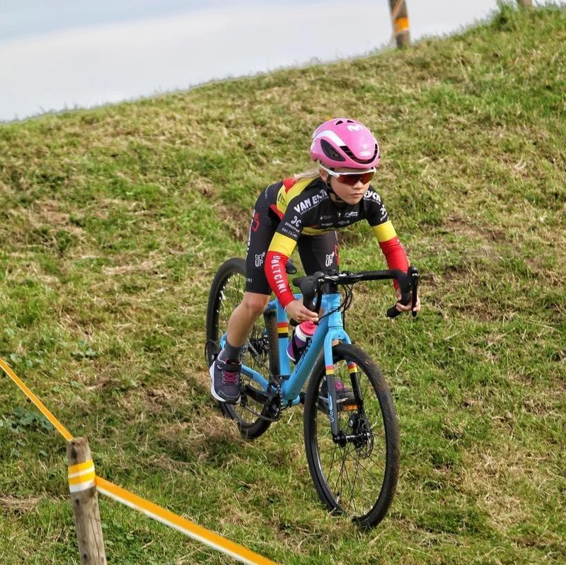 Vélo gravel enfant 7-11 ans --24 pouces R24 Bemoov