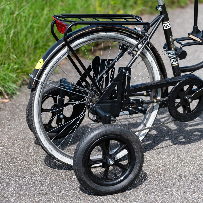 Roues stabilisatrices pour vélo adulte fixation hauban et base